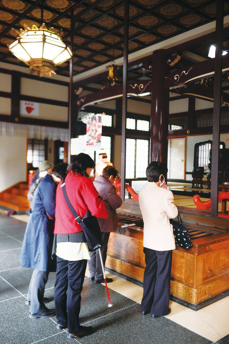 髙岩寺（とげぬき地蔵尊）