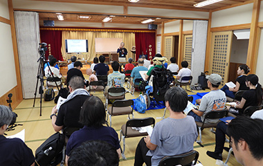 長橋理事長の講義の様子