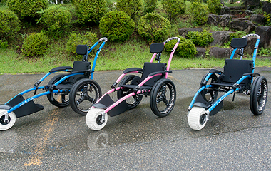 The amphibious wheelchair