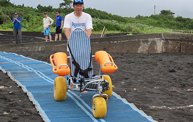 水陸両用車いす モビチェア
