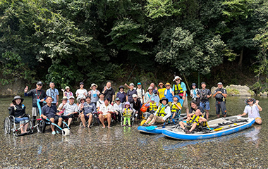 モニターツアー参加者の集合写真