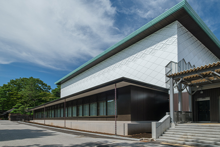 皇居三の丸尚蔵館