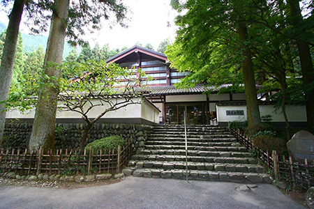 玉堂美術館