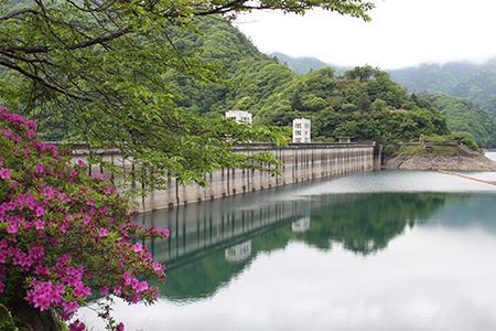 奥多摩湖