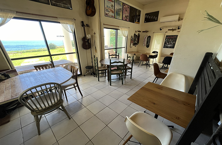 Terrace cafe Restaurant GIZMO